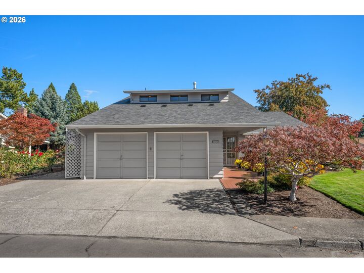 Property Photo:  10105 SW Highland Dr  OR 97224 