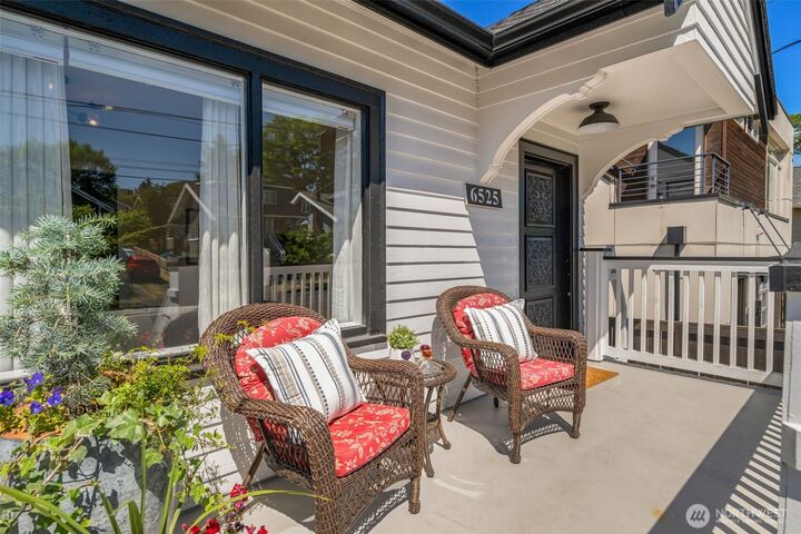 Property Photo:  6525  3rd Avenue NW  WA 98117 
