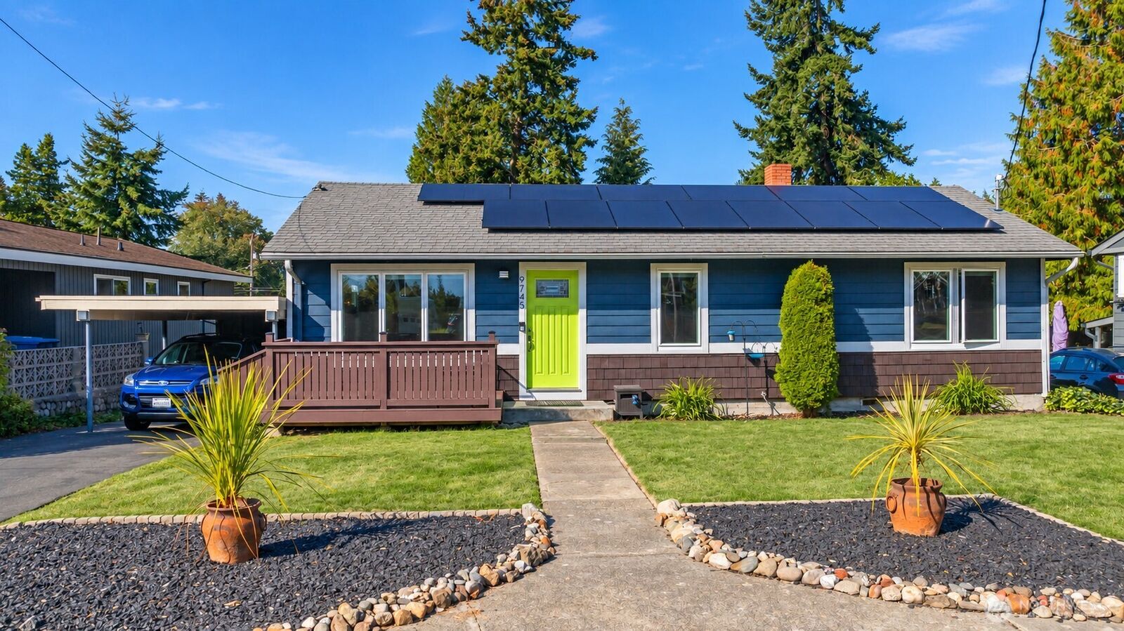 Property Photo: 9745 2nd Avenue NW WA 98117