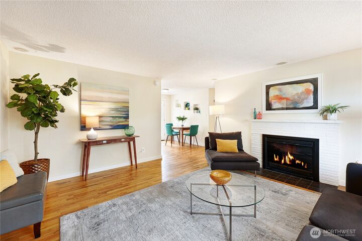 Property Photo: 8005 220th Street SW WA 98026
