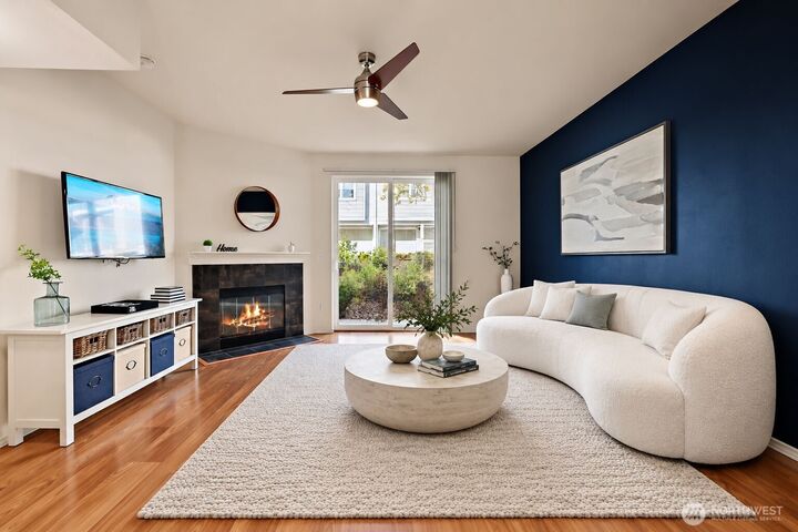 Property Photo:  3116  164th Street SW 1405  WA 98087 