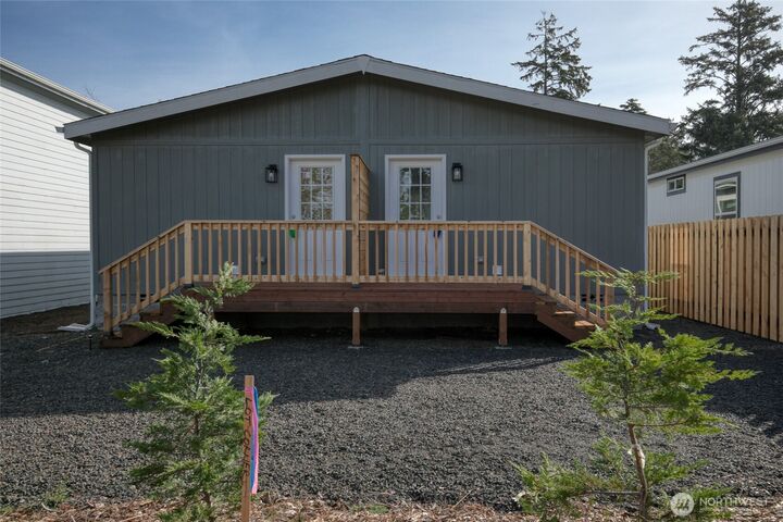 Property Photo: 627 -C Sunset Avenue NE WA 98569