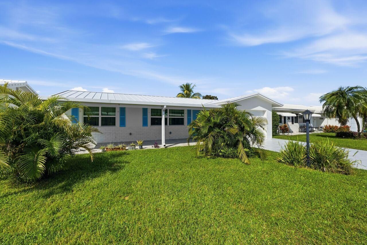 Property Photo: 1003 SW 17th Street FL 33426