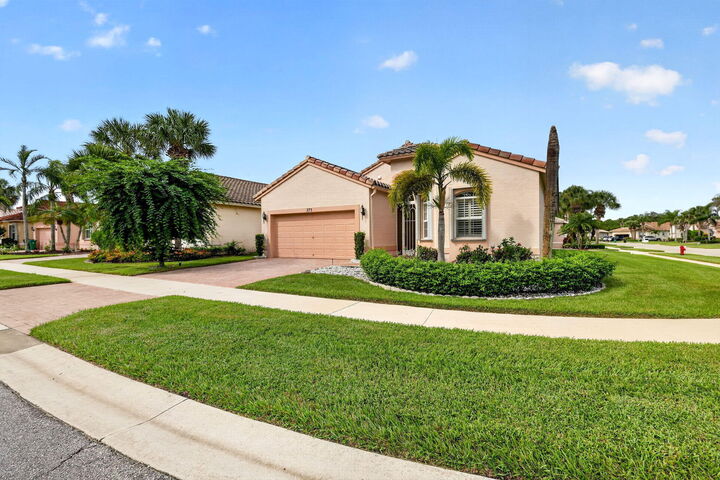 Property Photo:  275 NW Toscane Trail  FL 34986 