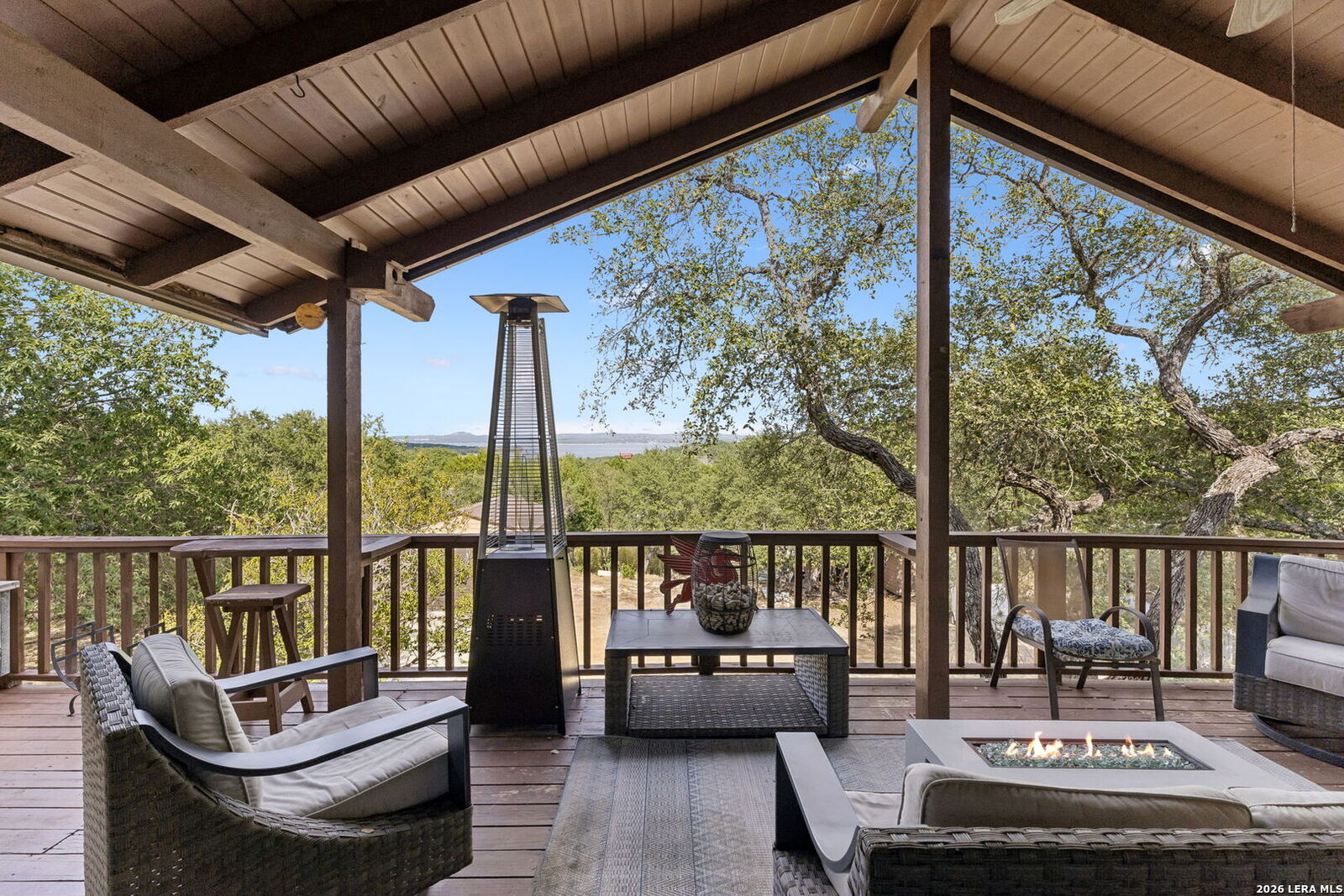 Property Photo: 157 Lorne TX 78133