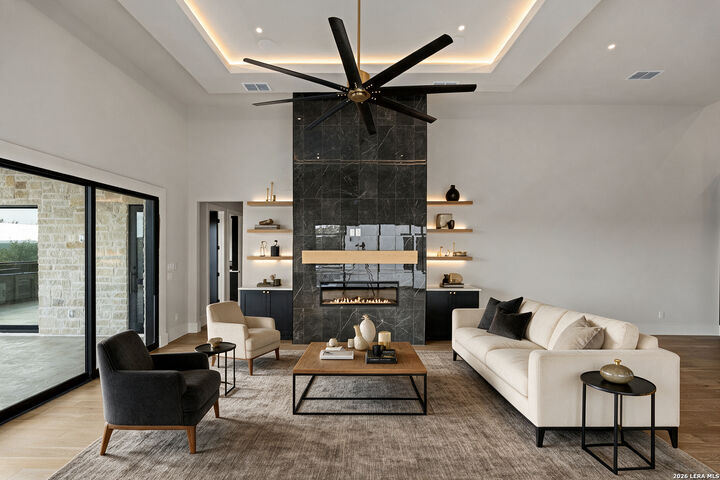 Property Photo:  2018 Paradise Pkwy  TX 78133 