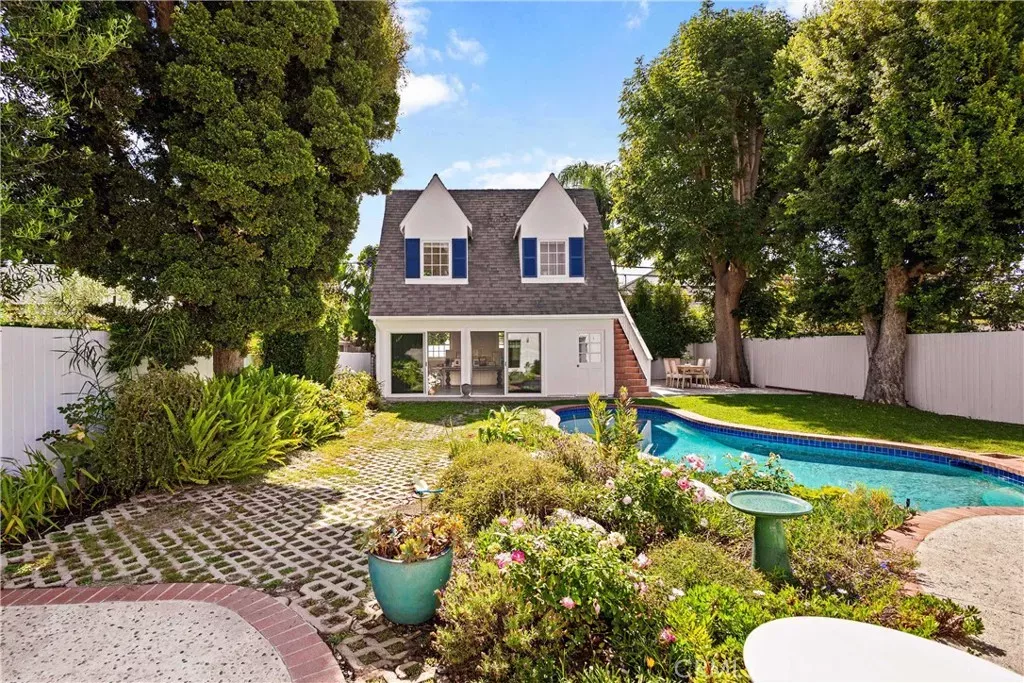 Property Photo:  2936 Castle Heights  CA 90034 