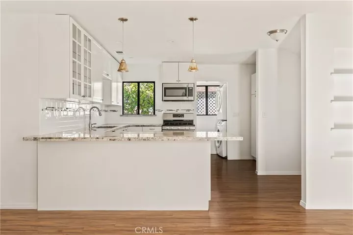 Property Photo:  531 N Niagara  CA 91505 