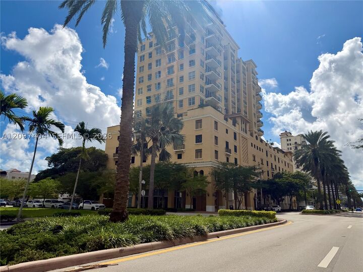 Property Photo: 1607 Ponce De Leon Blvd 8D FL 33134