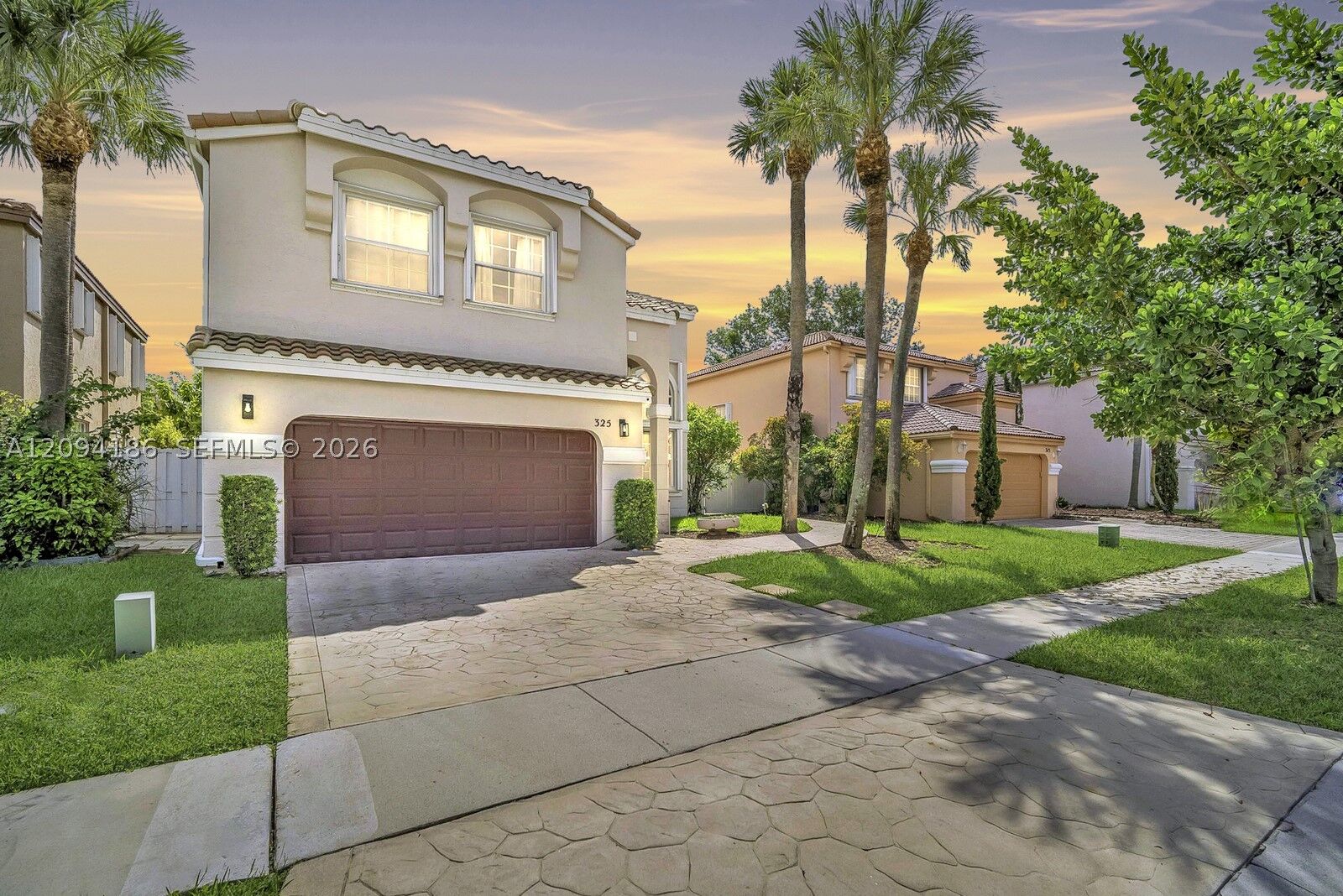 Property Photo:  325 NW 158th Ln  FL 33028 