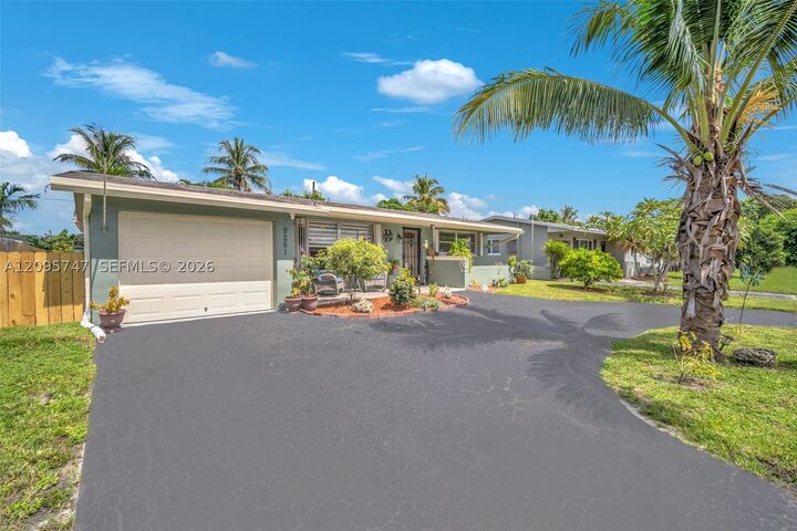 Property Photo: 9261 NW 24th Pl FL 33322