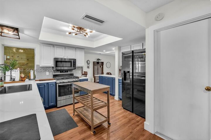 Property Photo:  9261 NW 24th Pl  FL 33322 