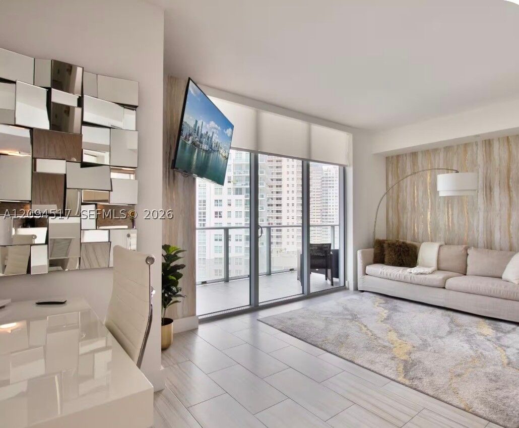Property Photo:  1300 Brickell Bay Dr 1711  FL 33131 