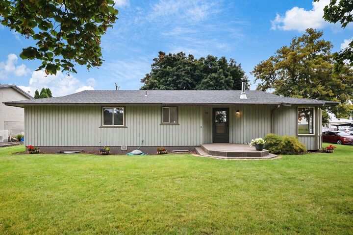 Property Photo: 3804 N Park Rd WA 99212