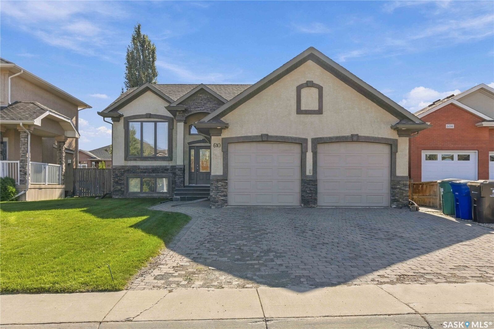 Property Photo:  610 Beechdale Terrace  SK S7V 0A5 