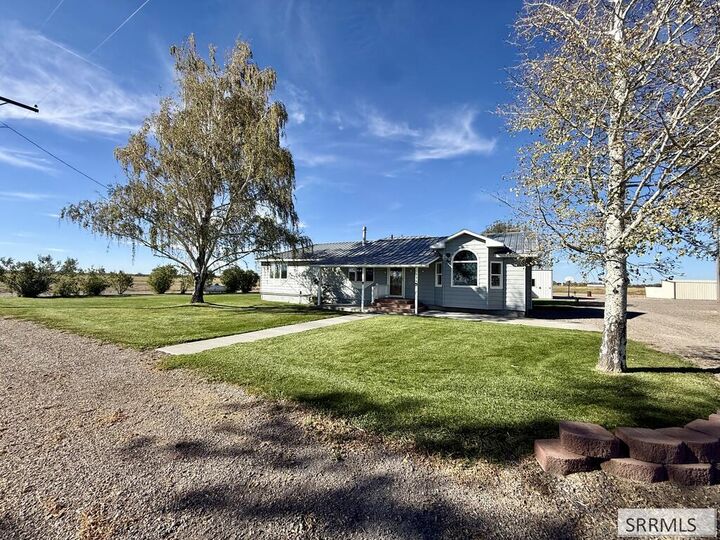 Property Photo:  196 E 400 N  ID 83221 