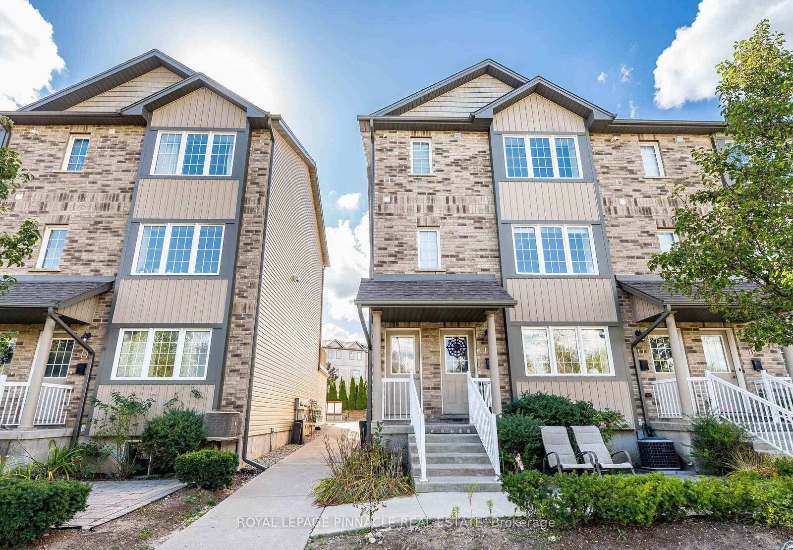 Property Photo:  275 Old Huron Road E 15  ON N2R 1P9 