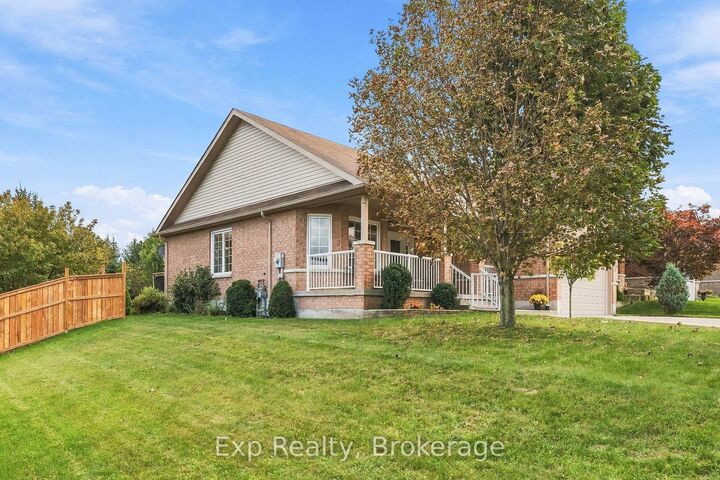 Property Photo: 1266 Ashland Drive ON K9A 5S5