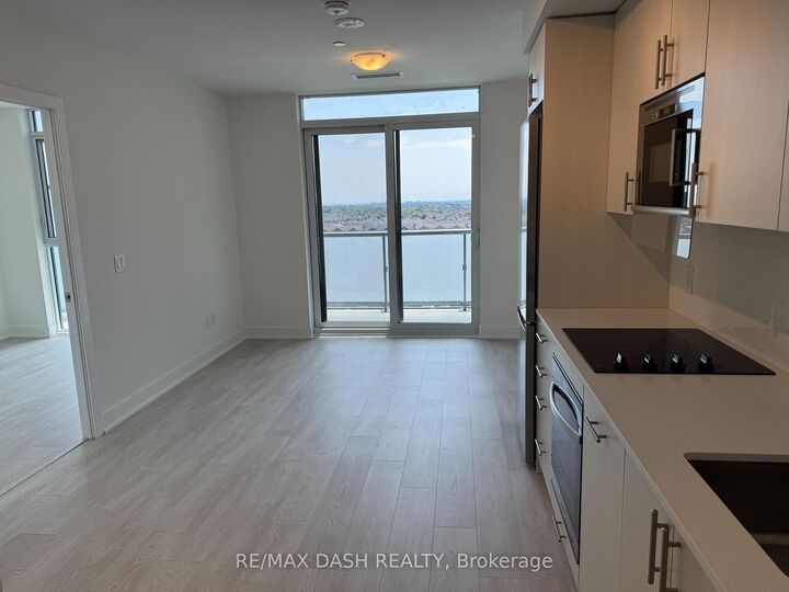 Property Photo:  2545 Simcoe Street N 642  ON L1L 0W3 