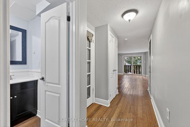 Property Photo:  32 Sawmill Road 10  ON L4N 6X3 
