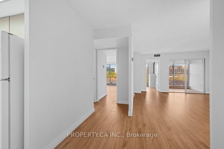 Property Photo:  65 Scadding Avenue 608  ON M5A 4L1 
