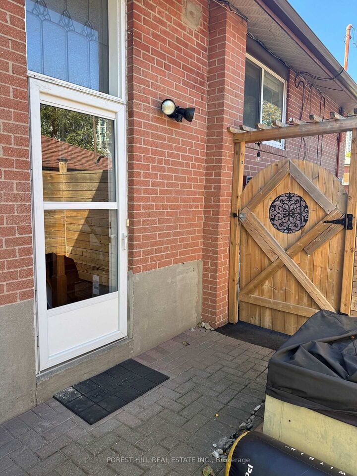 Property Photo:  41 Stoneton Drive Bsmt  ON M1H 2P6 