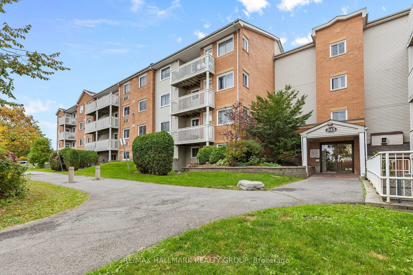 Property Photo: 345 Centrum Boulevard 306 ON K1E 3W9