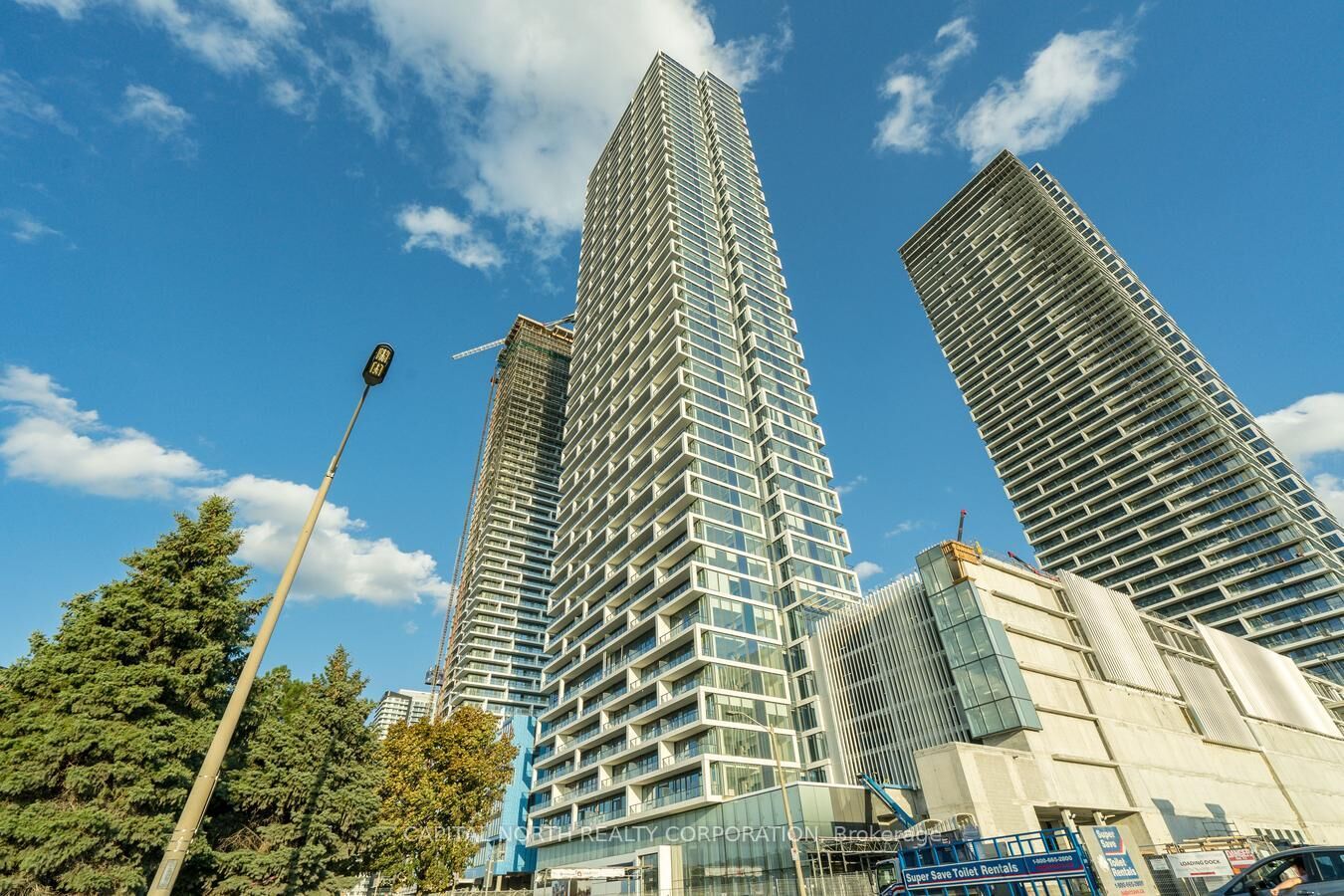 Property Photo:  898 Portage Parkway 2112  ON L4K 2M7 