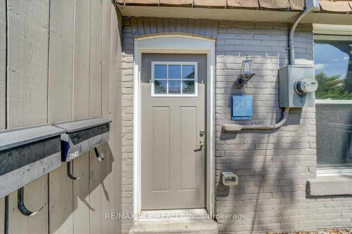Property Photo:  183 Munro Street  ON M4M 2B8 