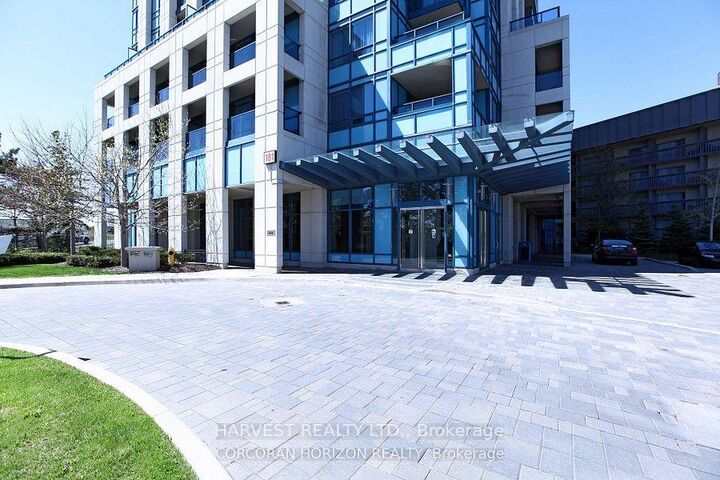 Property Photo: 181 Wynforddr Drive 3009 ON M3C 0C6