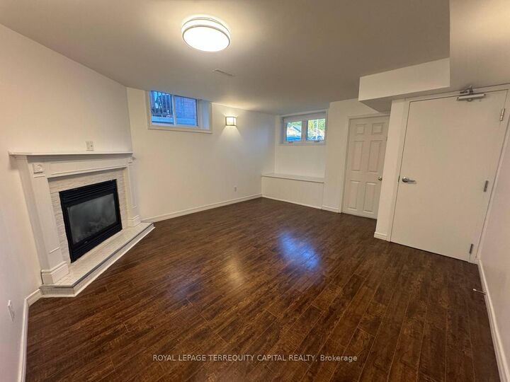 Property Photo:  64 Copeman Crescent Lower  ON L4N 8B4 
