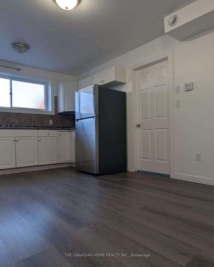 Property Photo:  220 Erie Street 214  ON L3K 0A6 