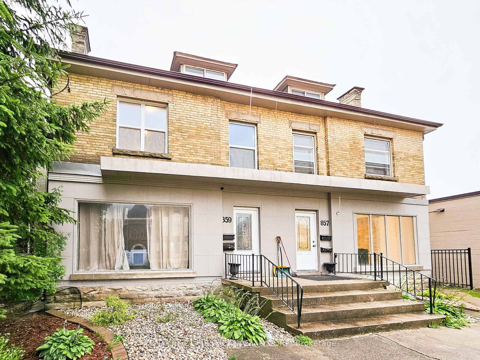 Property Photo:  859 Dundas Street Apt 2  ON N5W 2Z8 