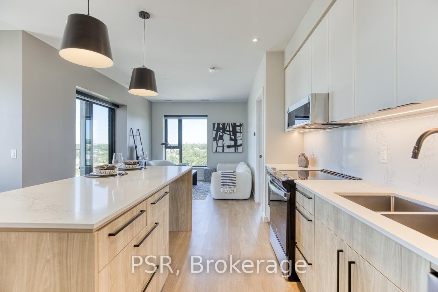 Property Photo:  150 Hollywood Court 617  ON N1R 0E6 