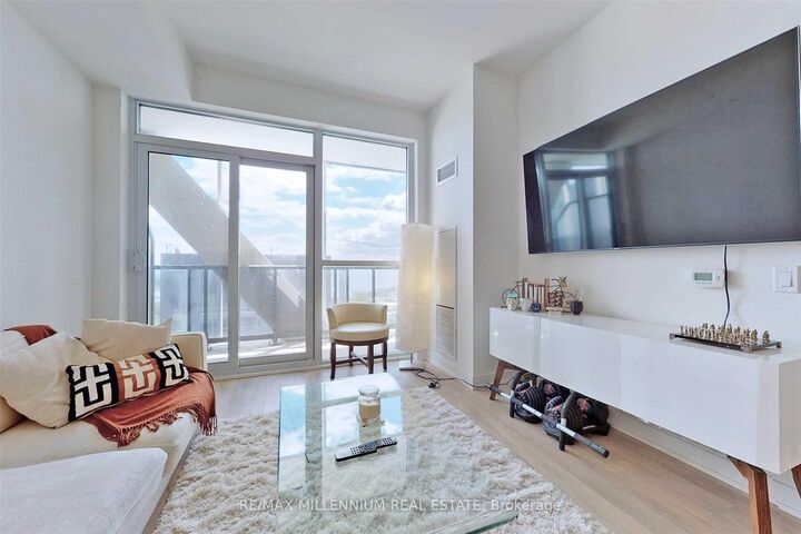 Property Photo:  50 Ordnance Street 2802  ON M6K 0C8 