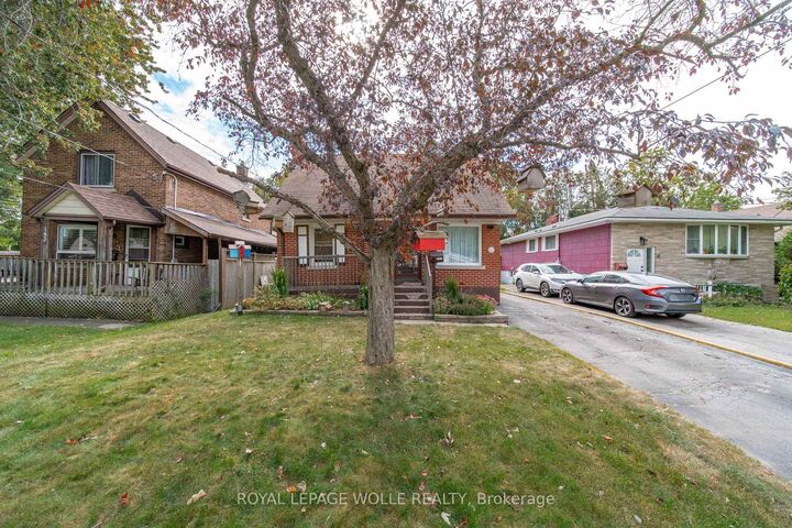 Property Photo:  147 Glen Road  ON N2M 3G3 