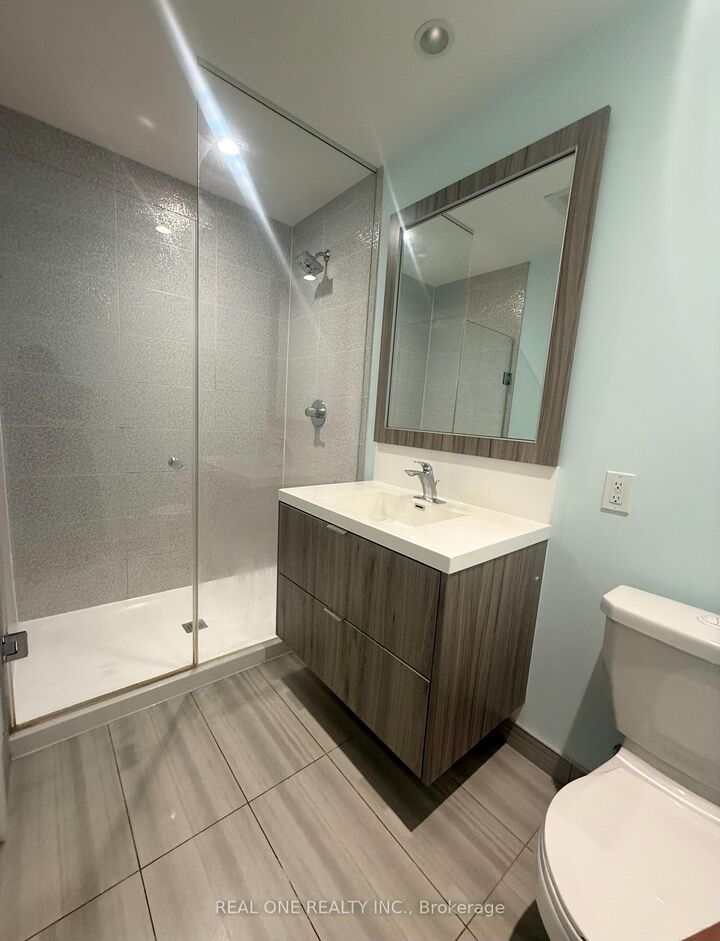 Property Photo:  80 Vanauley Street 610  ON M5T 0C9 