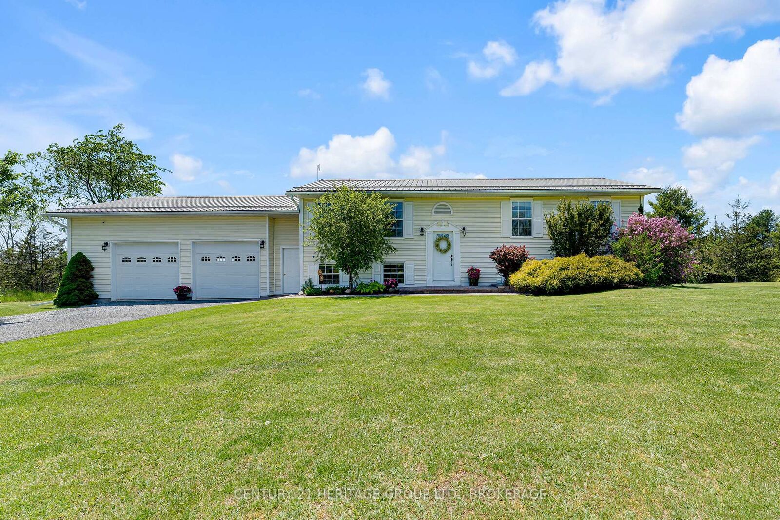 Property Photo: 120 Pinecrest Road S ON K0K 2S0