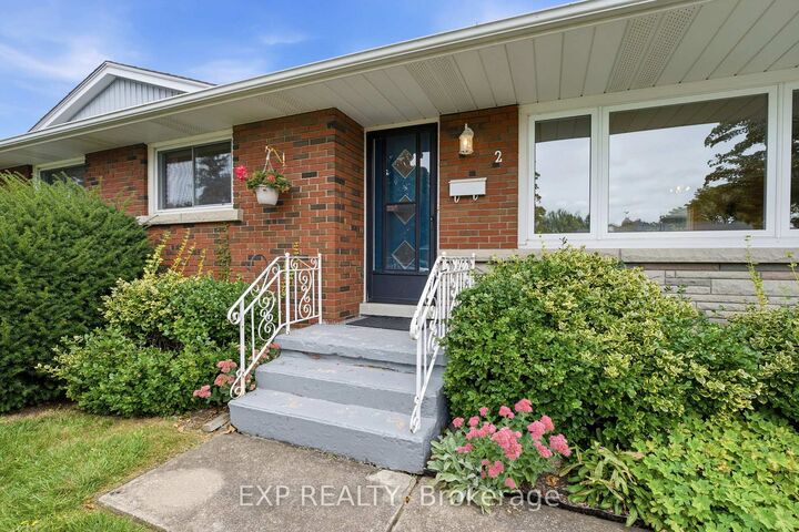 Property Photo:  2 Glengrove Circle  ON L2T 2Y9 
