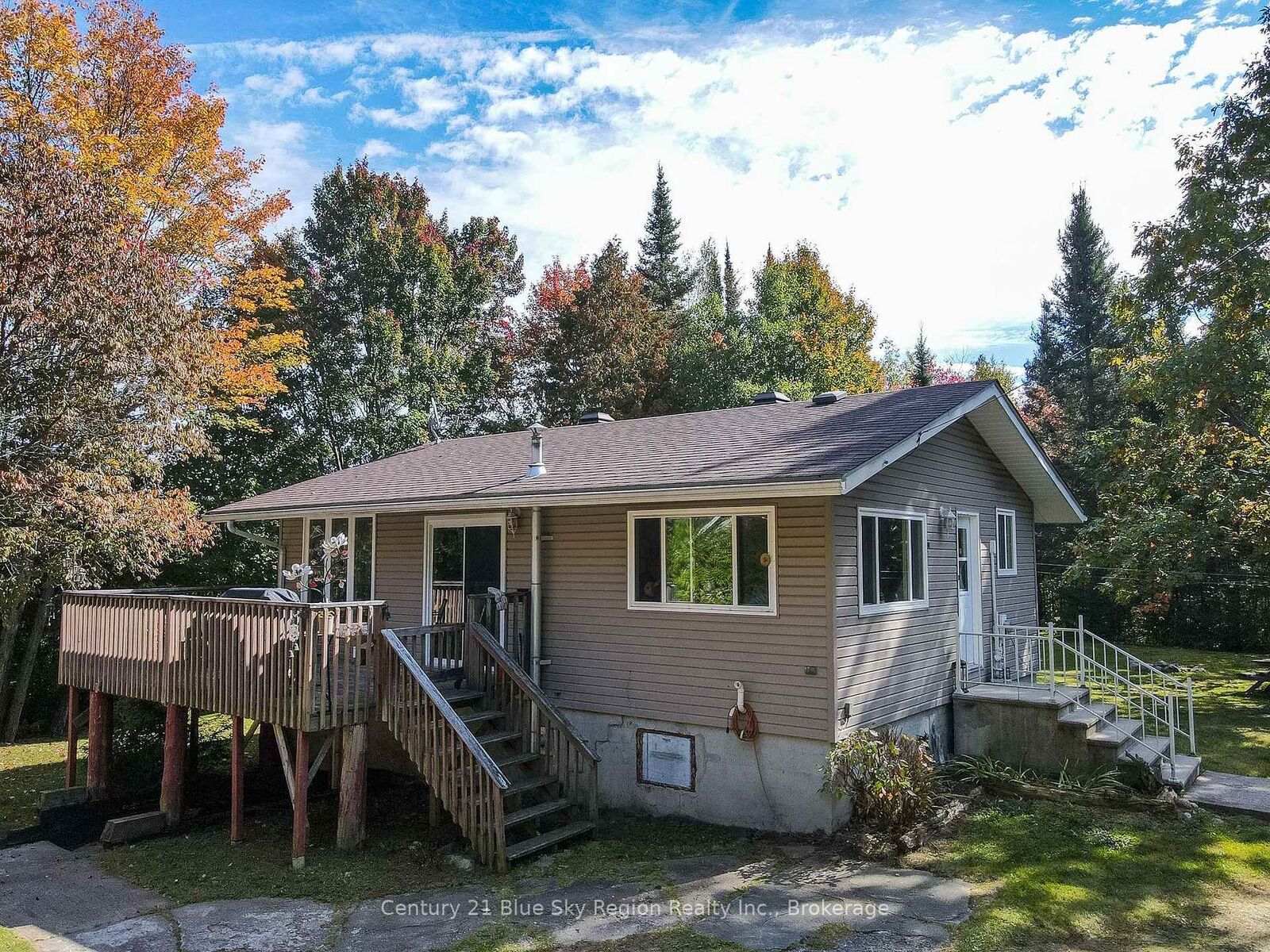 Property Photo: 110 Riverside Drive ON P0H 1E0