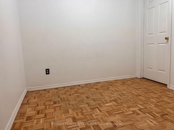 Property Photo:  3156 McCarron Crescent Basement  ON L5N 3H5 