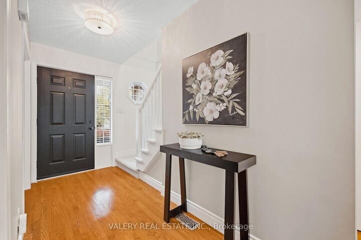 Property Photo:  211 Eastforest Trail  ON N2N 3E8 