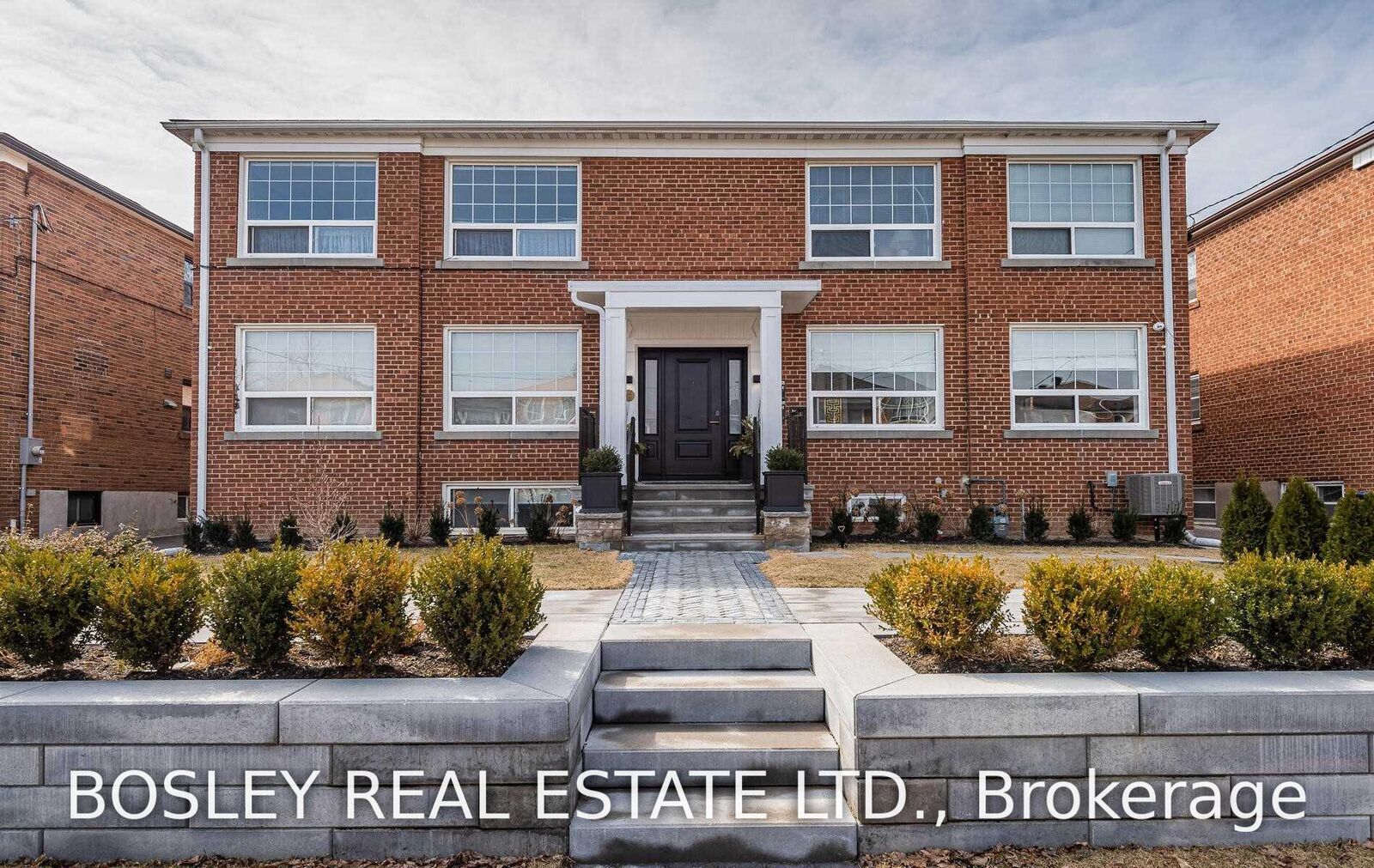Property Photo:  15 Markdale Avenue 5  ON M6C 1S8 