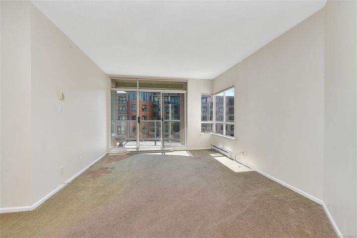 Property Photo:  1020 View St #801  BC V8V 4Y4 