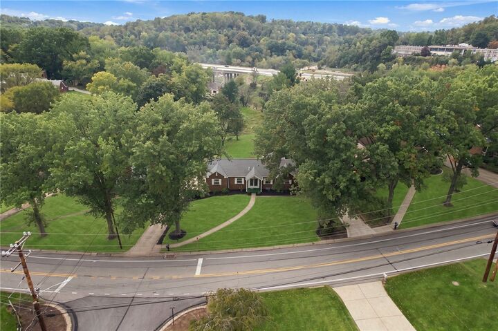 Property Photo: 3601 McCrady Rd PA 15235