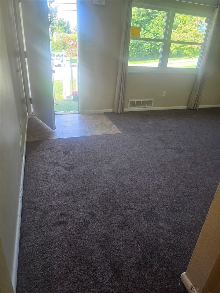 Property Photo:  402 Highland Ave  PA 15637 