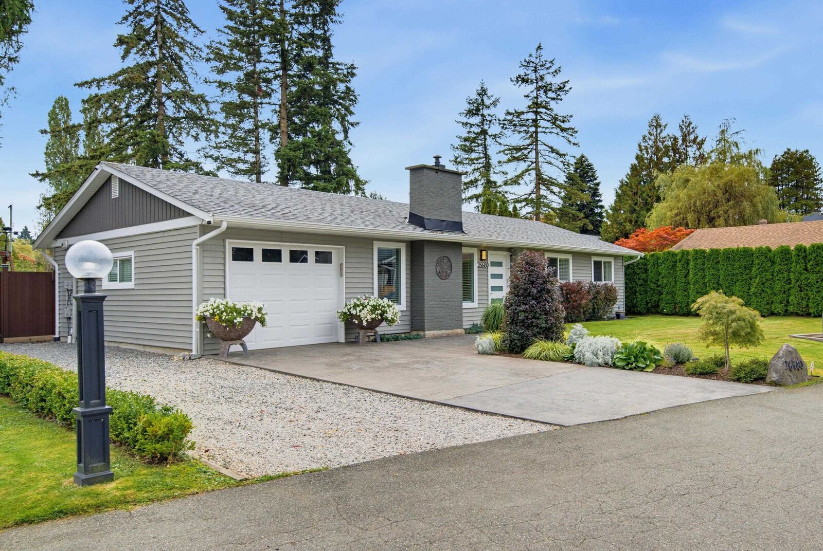 Property Photo: 26680 32 Avenue BC V4W 3N8