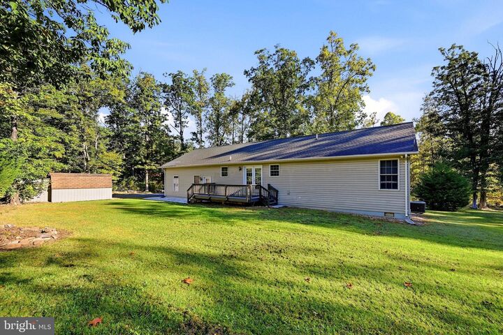 Property Photo:  307 Mountain Falls Boulevard  VA 22602 
