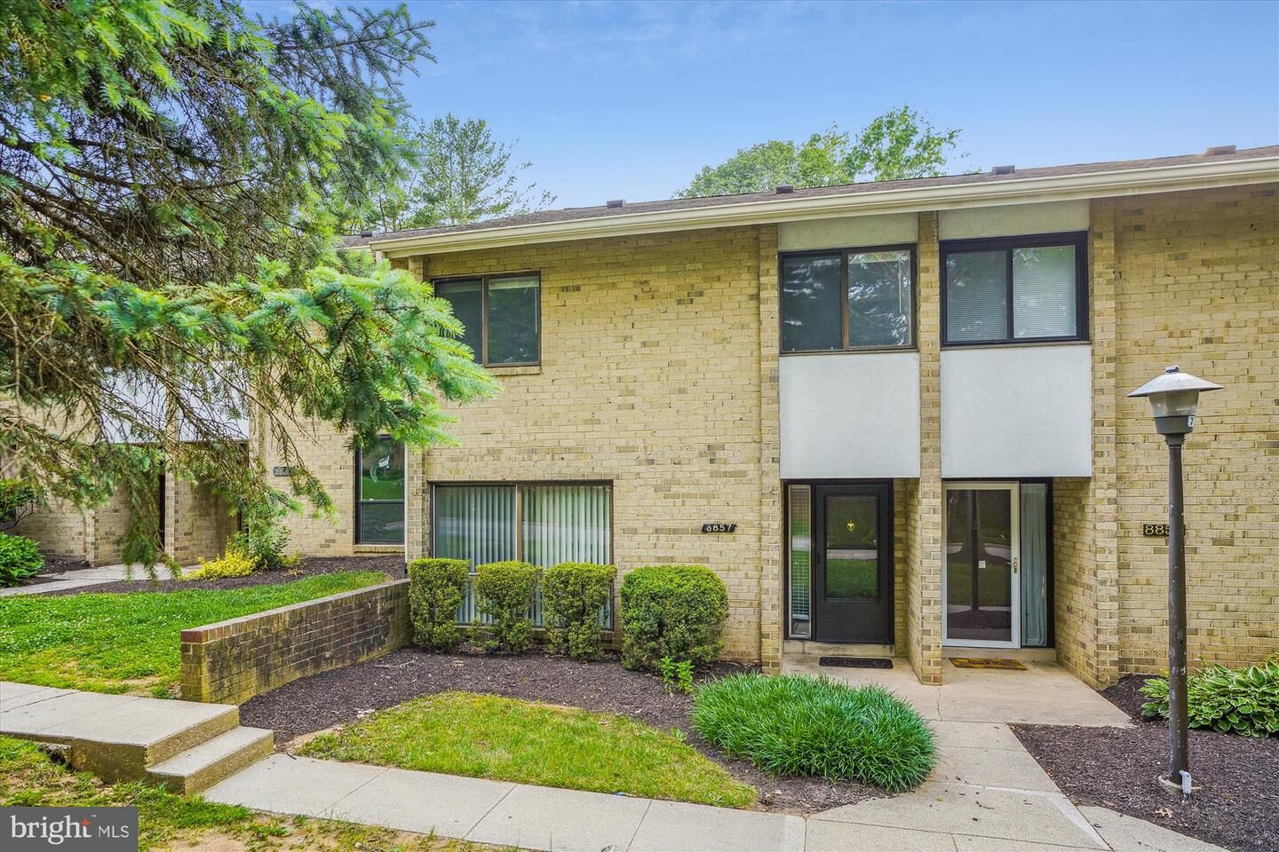 Property Photo:  8857 Tamebird Court E T27  MD 21045 