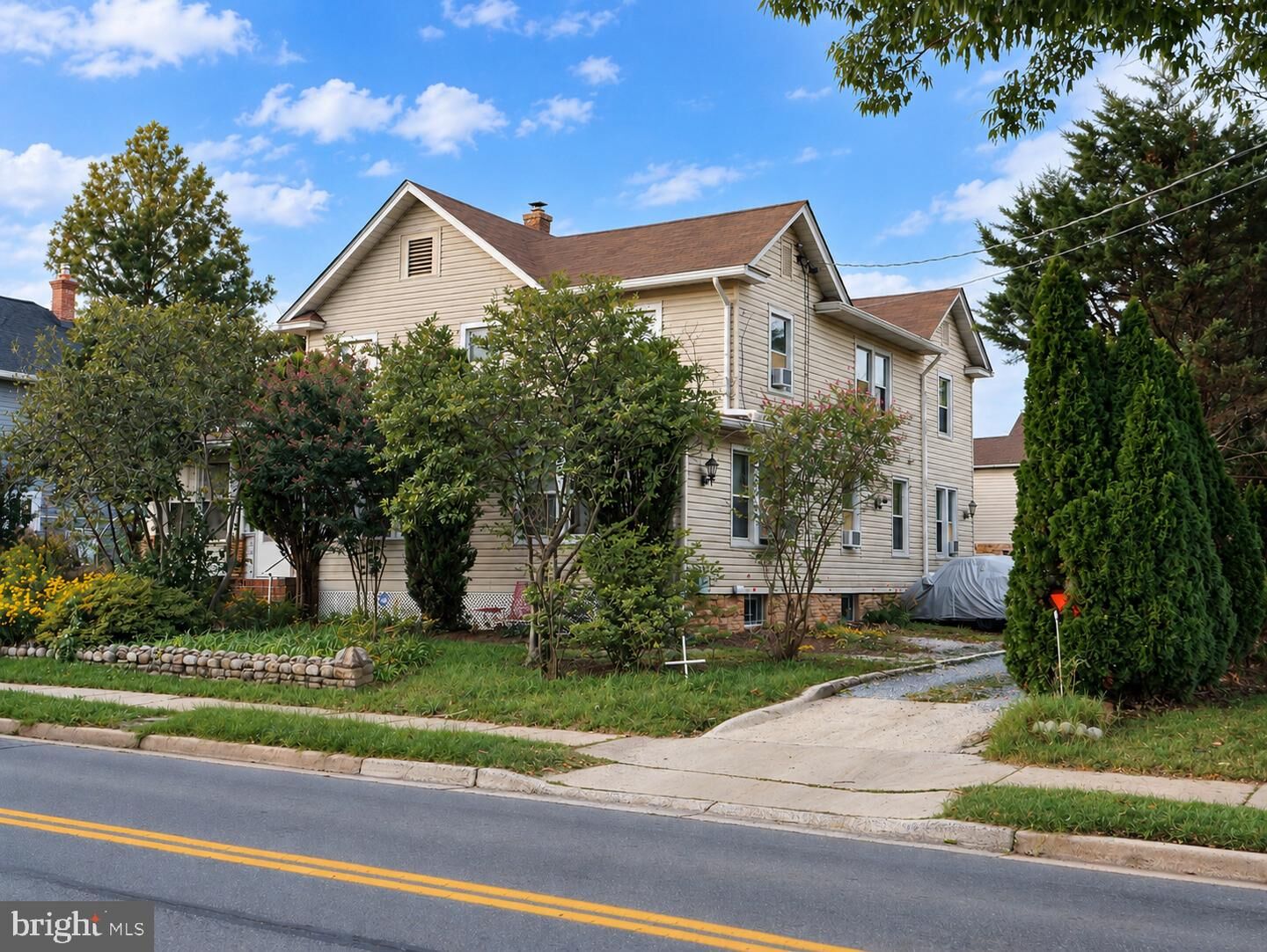 Property Photo:  517 Montgomery Street  MD 20707 